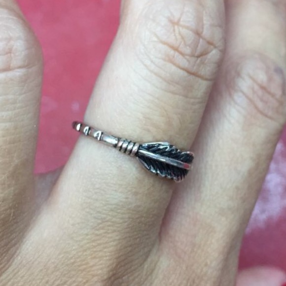 Distressed Silver Feather ring - Picture 5 of 7